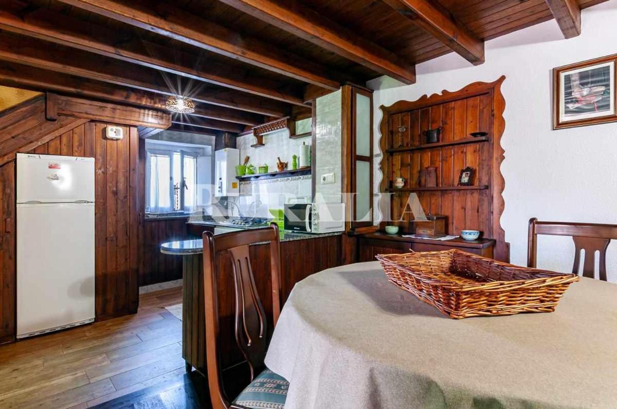 Casa Carmen 5 Situada En Una Zona Muy Tranquila A Collera Luaran gambar